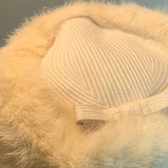 Vintage 1950s Ivory / White Fur sided Hat